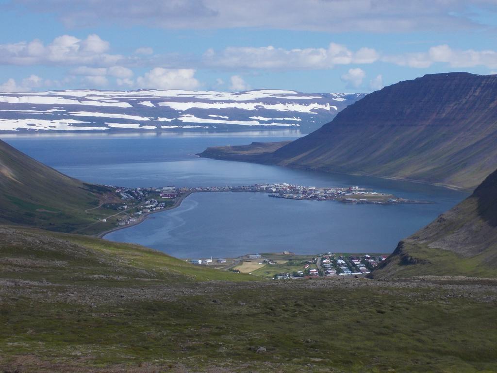 Litla Guesthouse Isafjordur Exterior photo